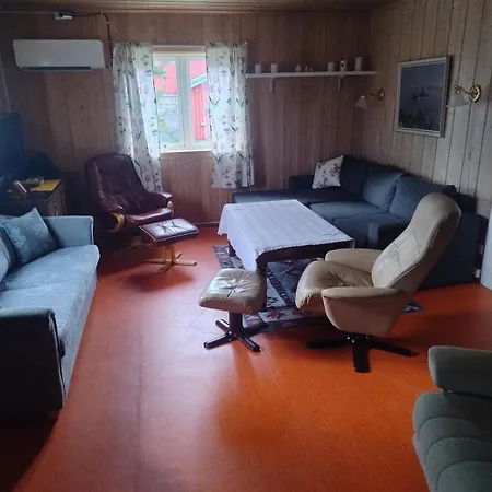 別荘 Hus Med Masse Overnattingsplasser Pa Muruvang Gard Sel