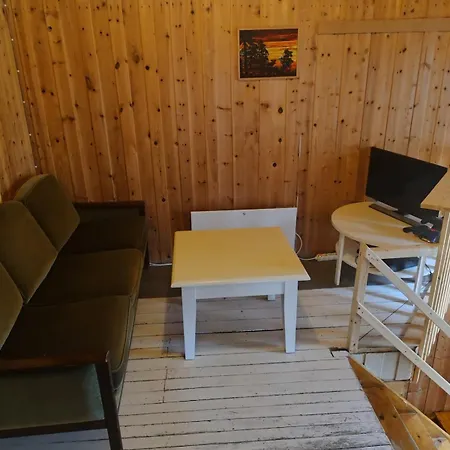 Hus Med Masse Overnattingsplasser Pa Muruvang Gard Sel
